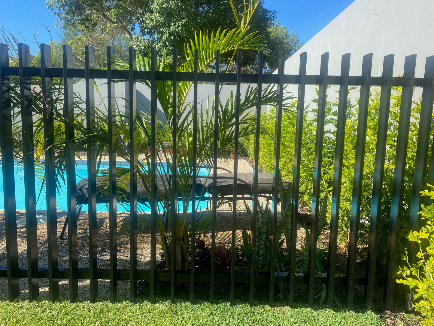 Aluminium Blade Gate Pool Fence Panel 1200MM (H) x 970 (W)